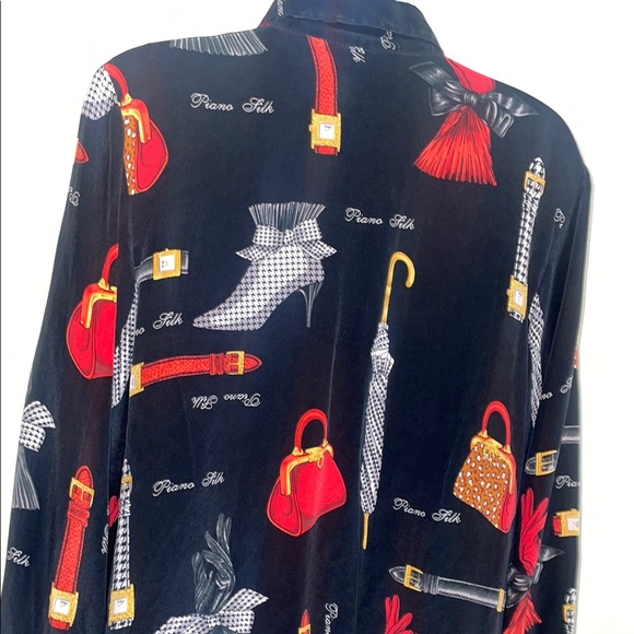 Piano vintage Chic Black Blouse with Red and Gold Accents - Picture 9 of 10